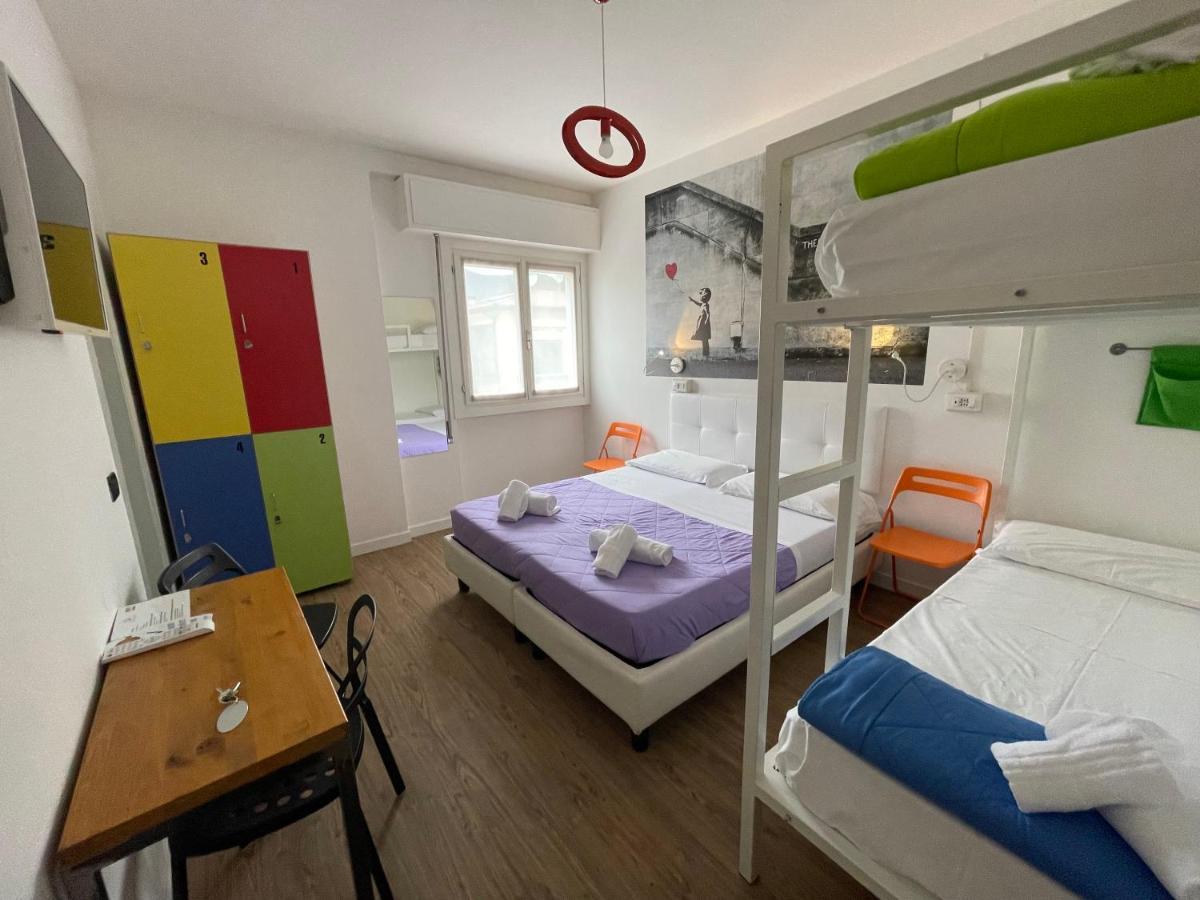 Lake Garda Hostel Salò Kültér fotó