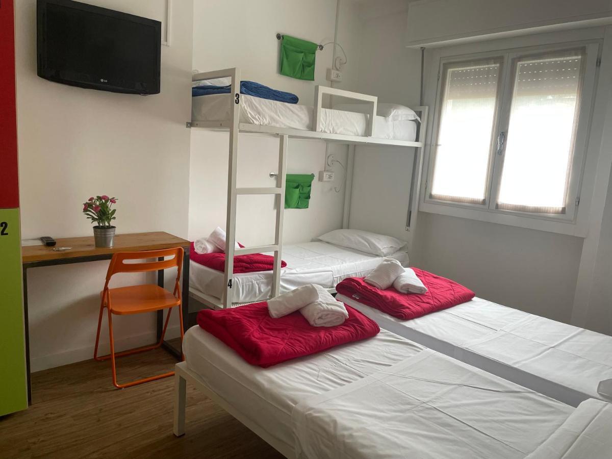 Lake Garda Hostel Salò Kültér fotó