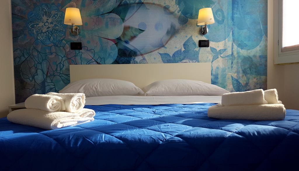 Lake Garda Hostel Salò Kültér fotó