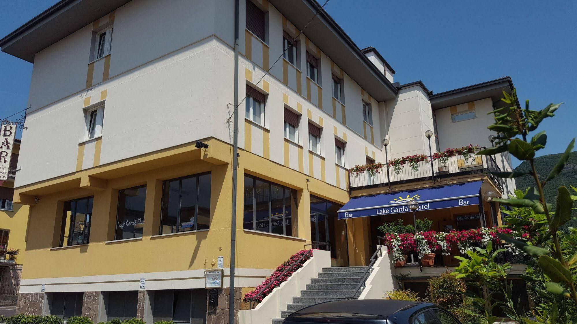 Lake Garda Hostel Salò Kültér fotó
