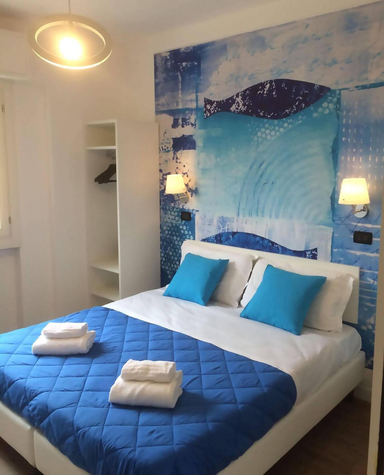 Lake Garda Hostel Salò Kültér fotó